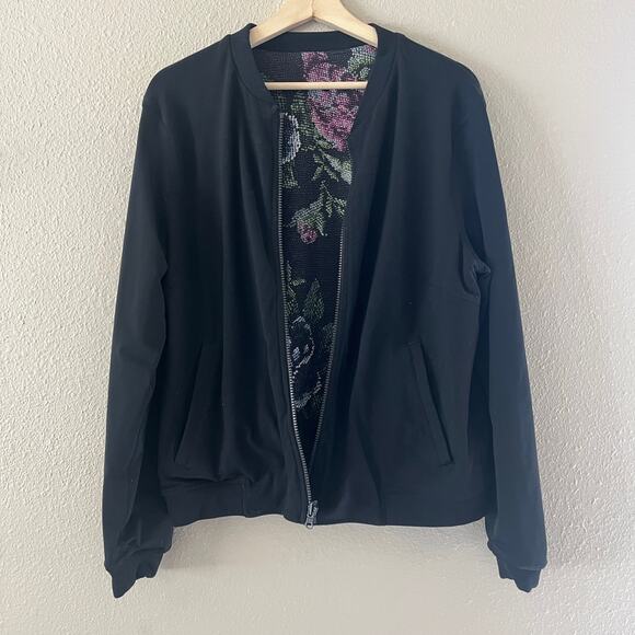 Lululemon Party Bomber Jacket in Garden Party smooth/black - Picture 5 of 13